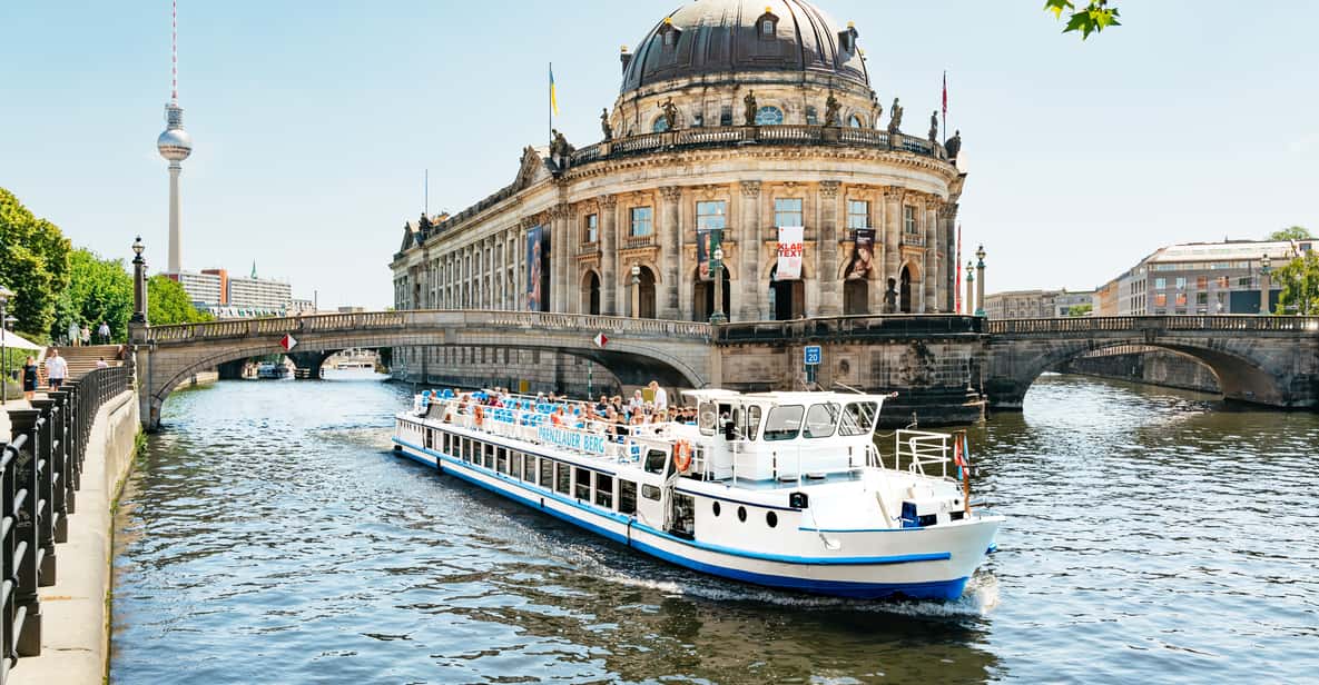 Berlin: 1-Hour City Tour by Boat with Guaranteed Seating